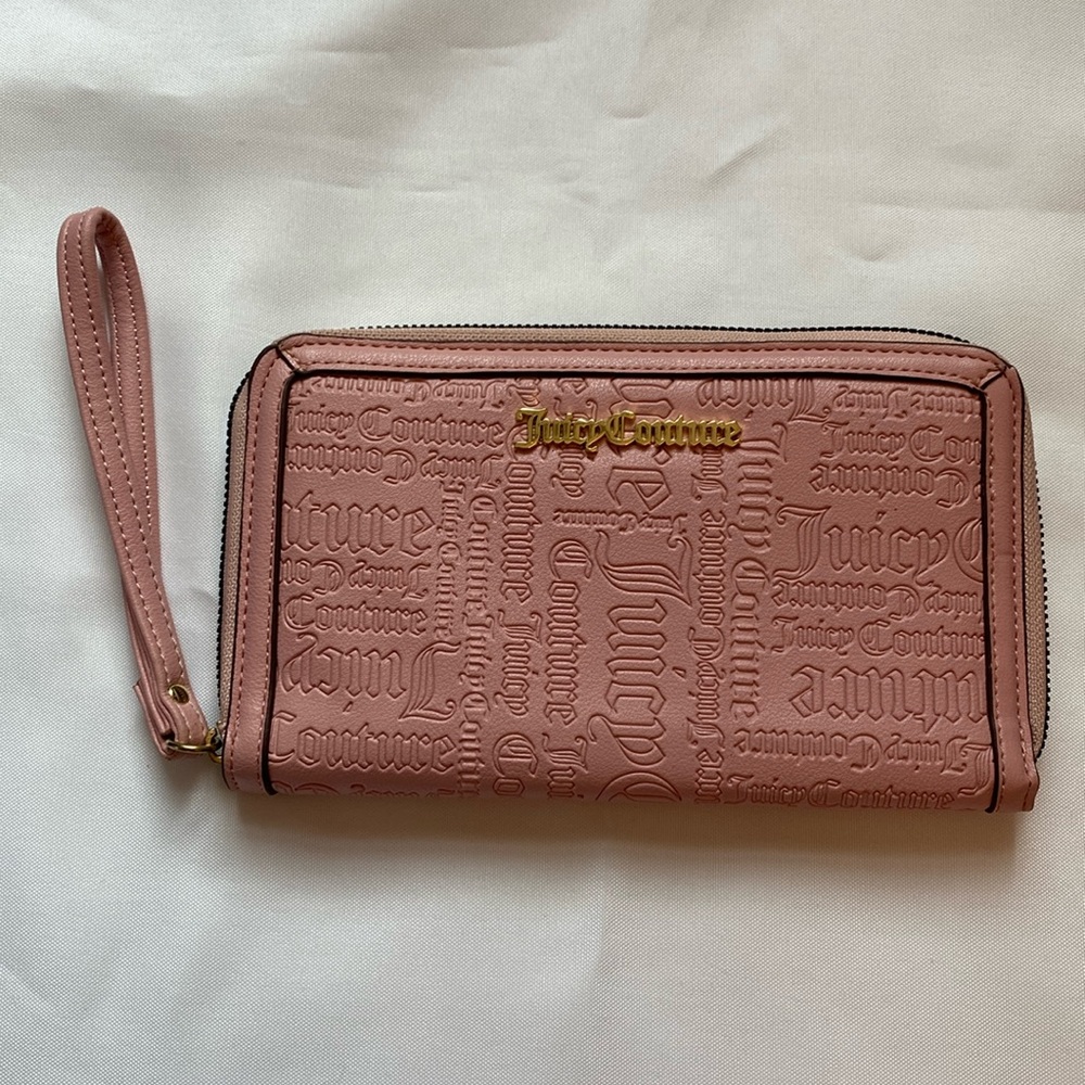 Juicy Couture World Play Wristlet